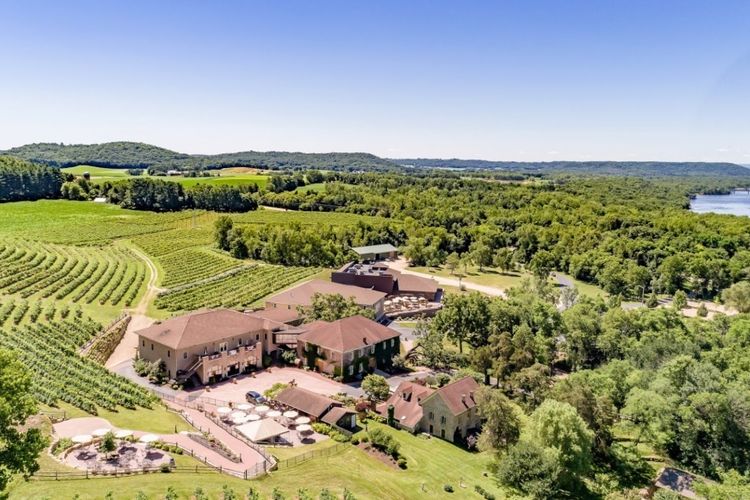 Homes for Sale and Realtors in the Sauk Prairie School District